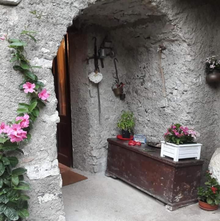Casa Lidia Hotel Tignale Bagian luar foto