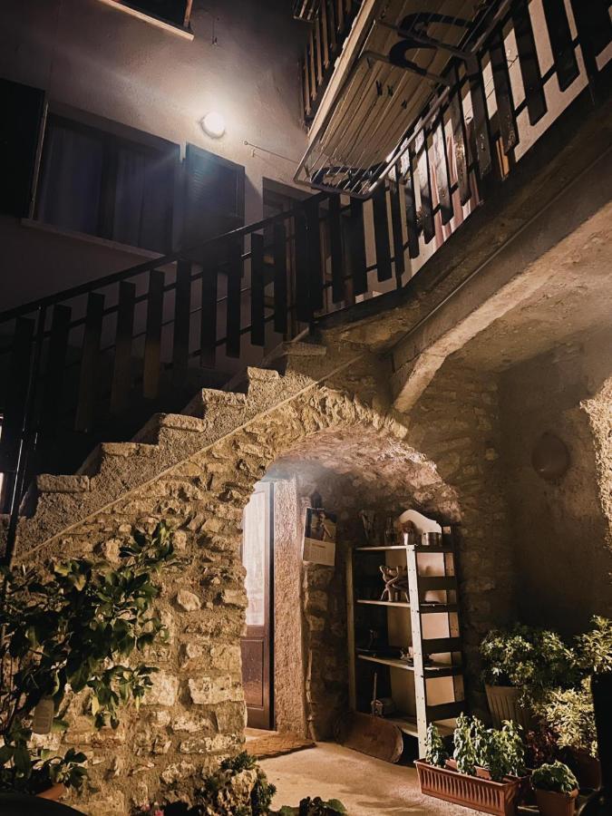 Casa Lidia Hotel Tignale Bagian luar foto